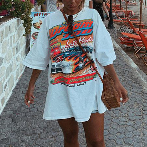 Oversized t-shirt for women with a striking motorsport design Lune London