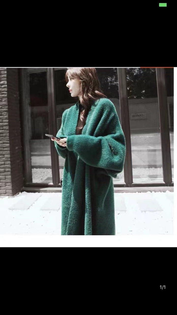 Manteau long pour femmes en matériau confortable avec une coupe ouverte Chic & Stil