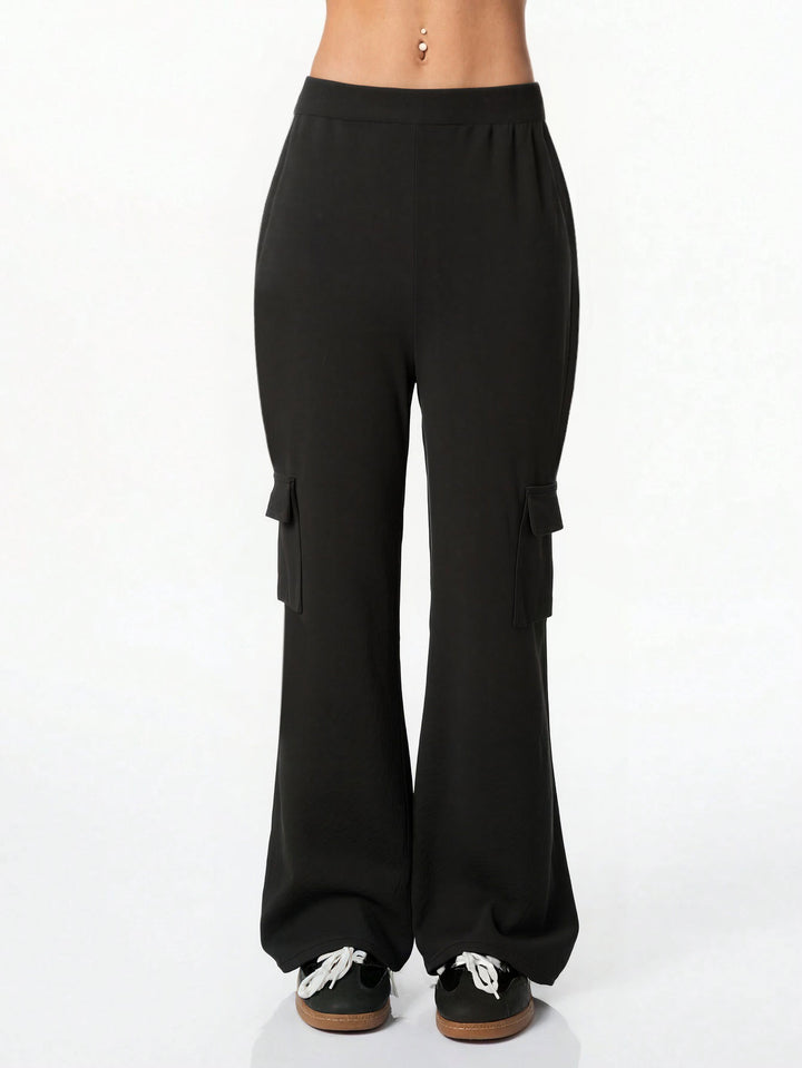 Pantalons cargo décontractés pour femmes à coupes larges Chic & Stil