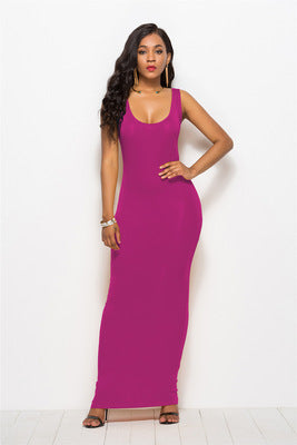 Women Elegant and Fitted Maxi Dress with a Deep Round Neck Lune London