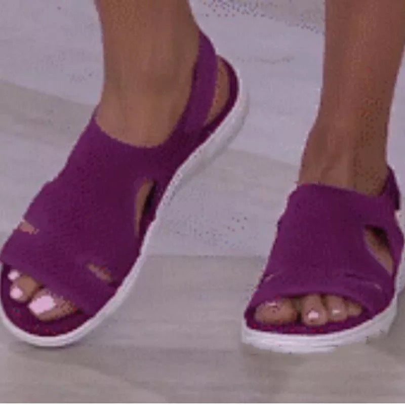Women Breathable sandals with flexible sole and adjustable strap Lune London