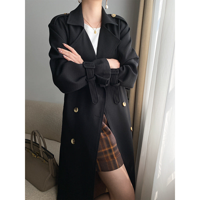 Women's Fashionable Trench Coat with Elegant Cut Chic & Stil