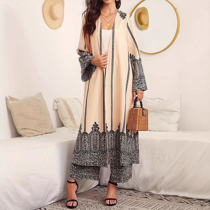 Ladies long kimono with delicate pattern Lune London