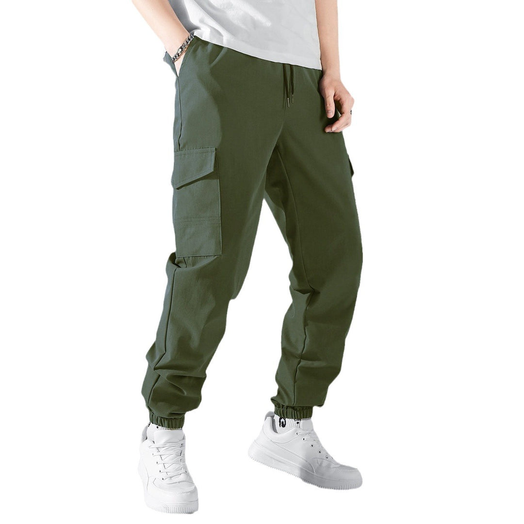 Men's cargo pants with adjustable waist and practical side pockets Lune London