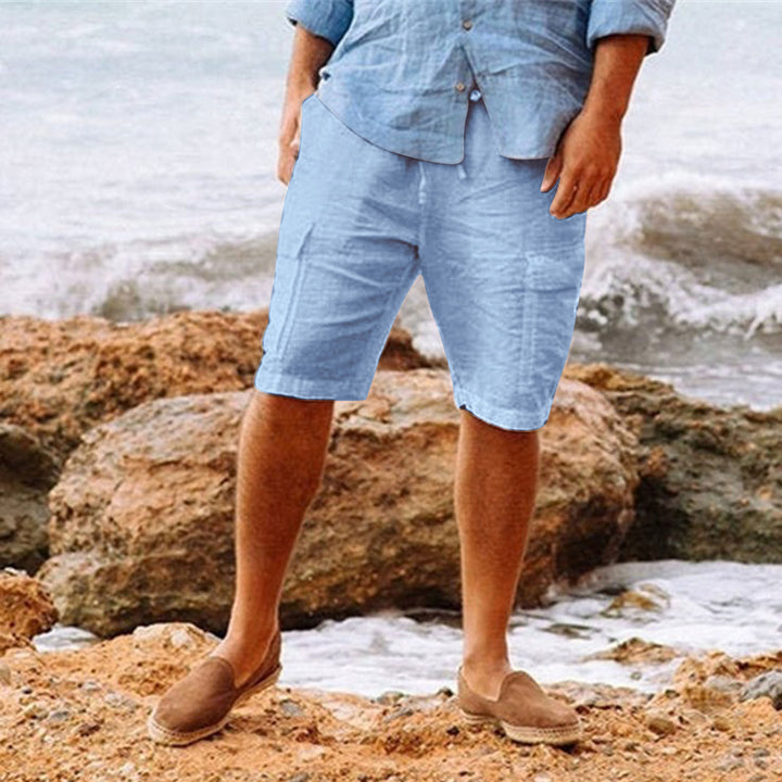 Practical leisure shorts for men with multiple pockets Lune London