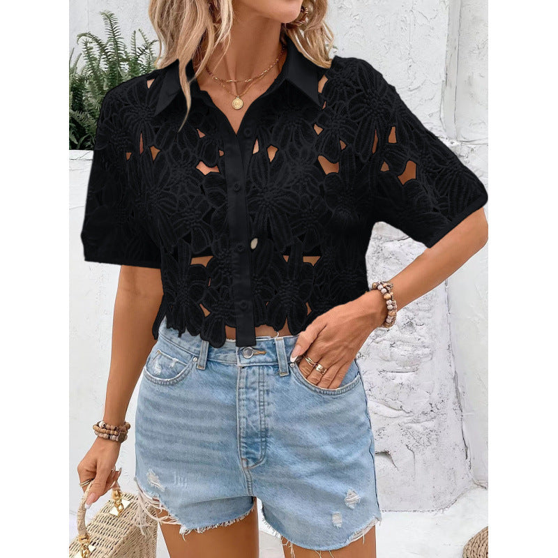 Short floral crochet blouse with short sleeves Lune London