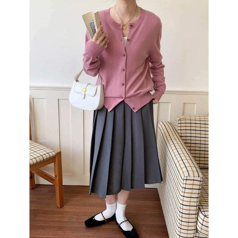 Ladies cardigan with button details and high-quality cotton Chic & Stil