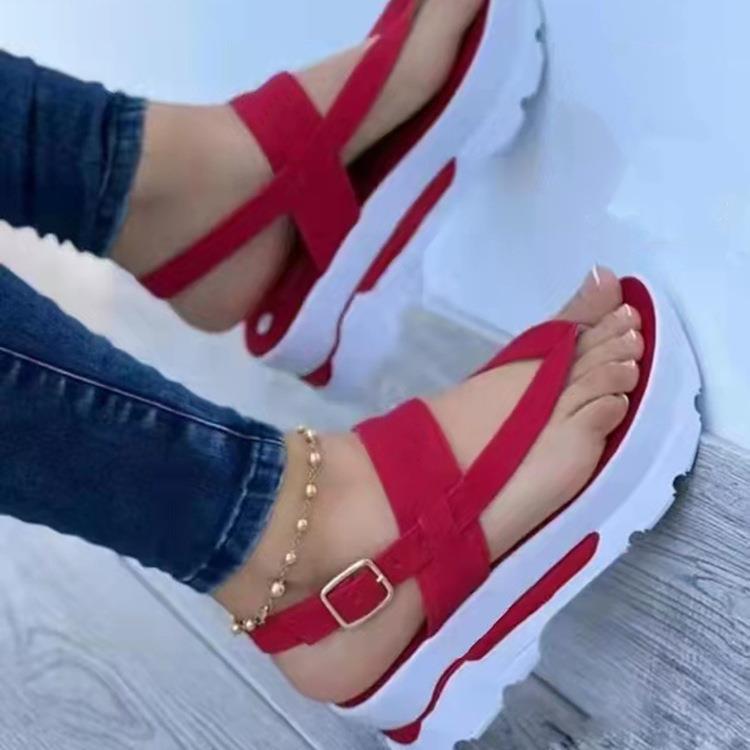 Fashionable strappy sandals for ladies with anatomical insole and sturdy design Lune London