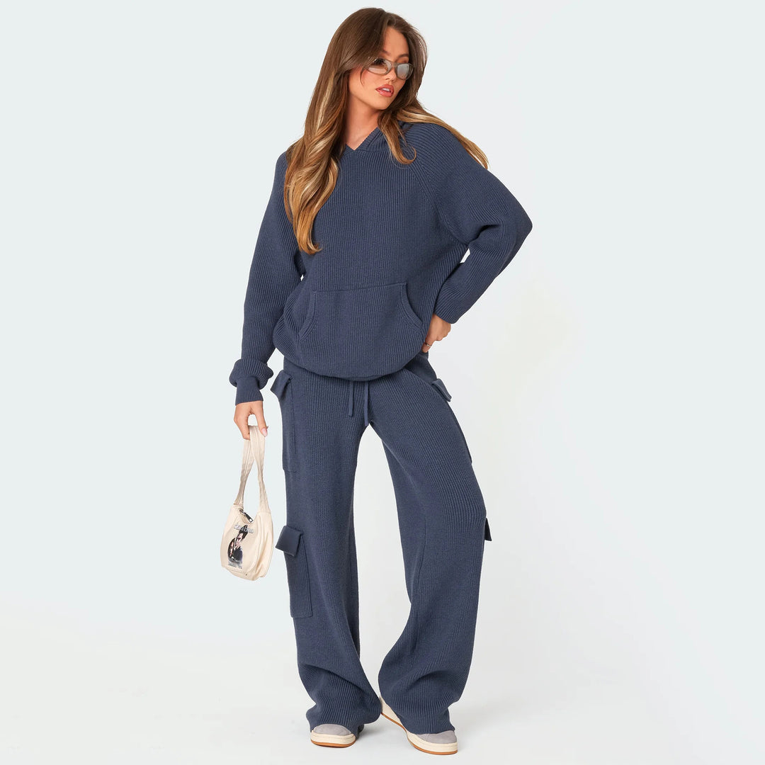 Ladies Relaxed-Fit Knit Pullover with Hood and Kangaroo Pocket Lune London