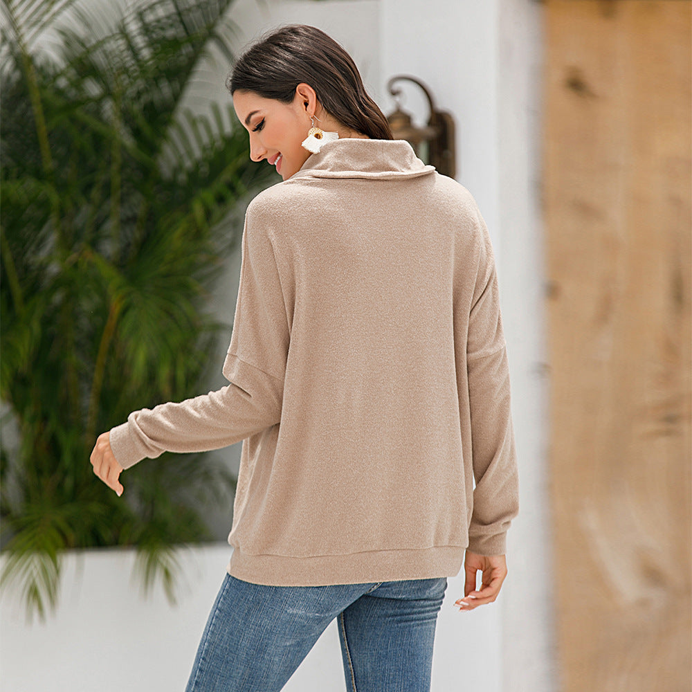 Women’s hooded sweatshirt with asymmetrical cut and practical pockets Lune London