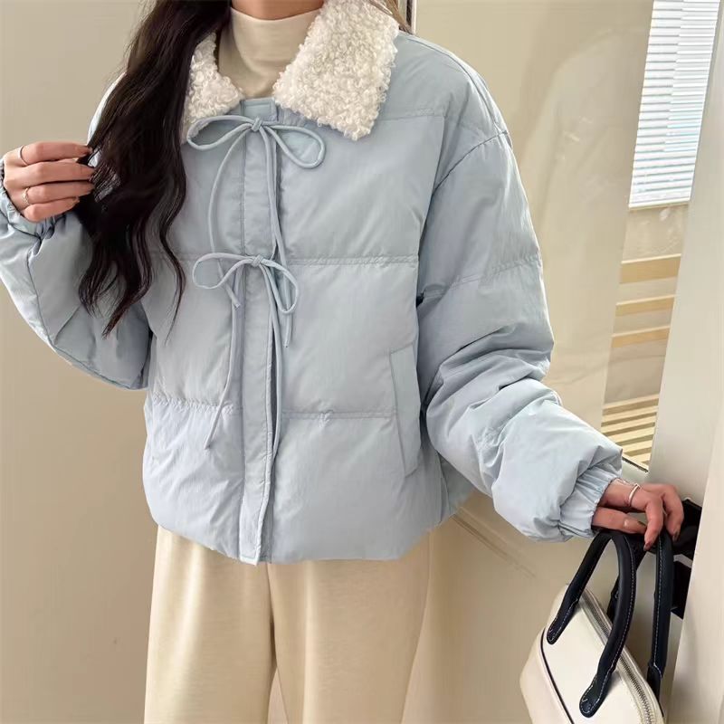 Ladies trendy quilted jacket with plush collar and practical pockets Lune London