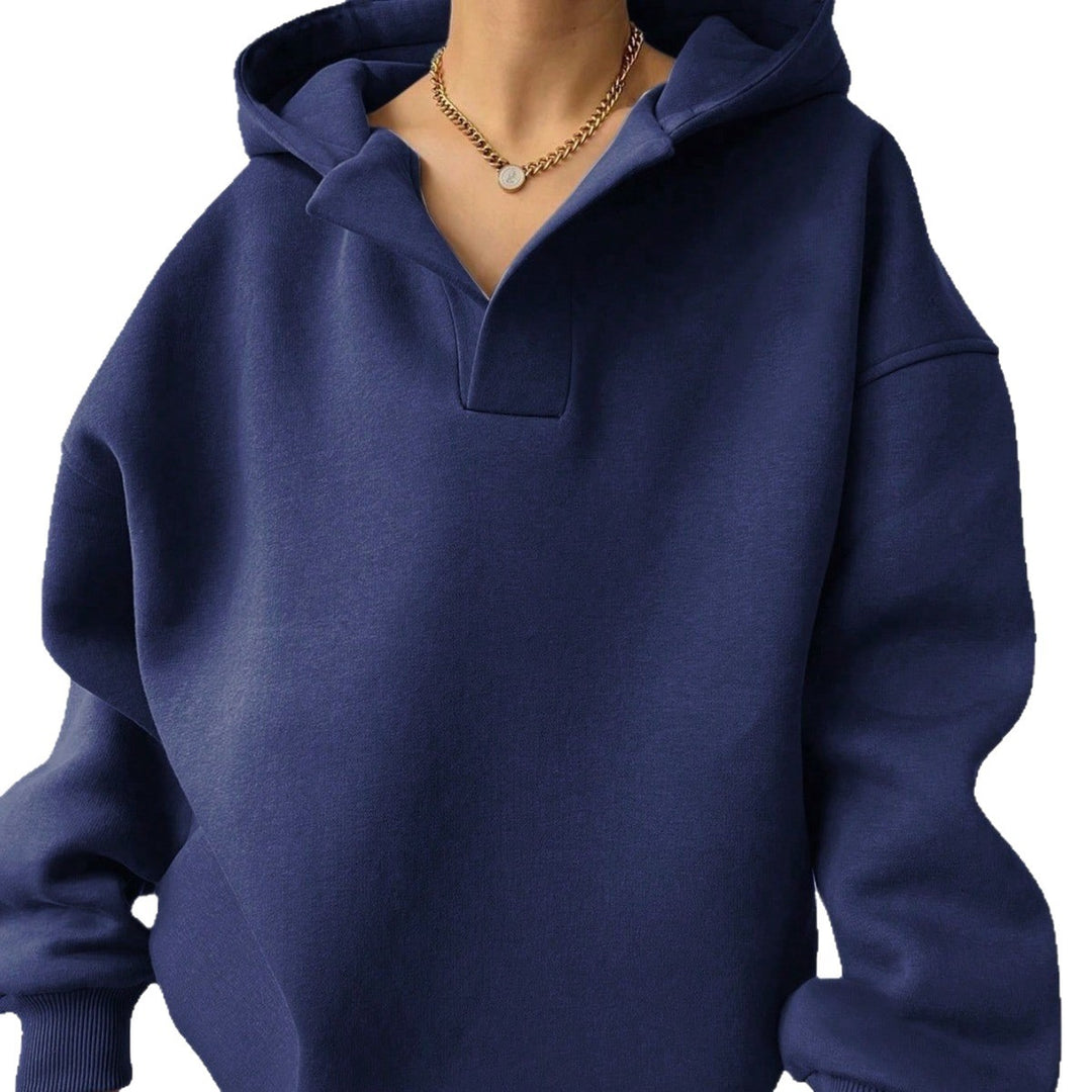 Casual women's top with high collar and oversized cut Lune London