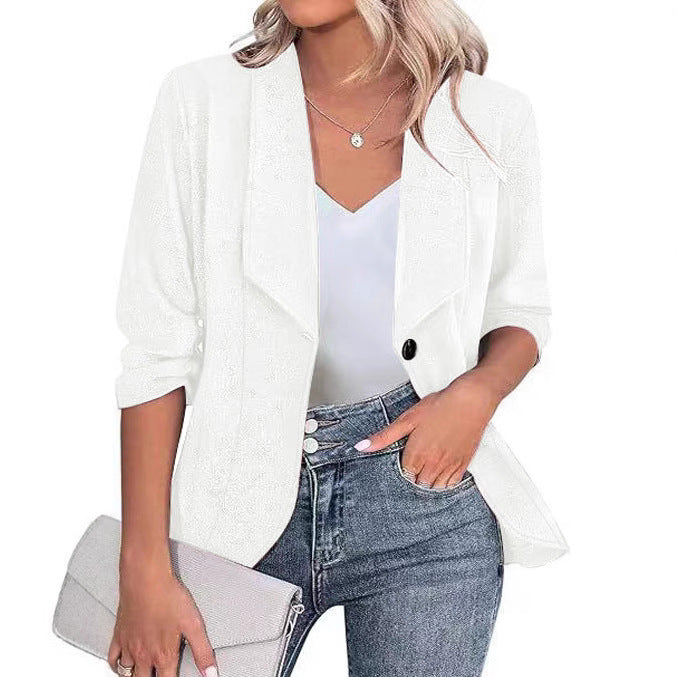 Shimmering blazer jacket for women with a feminine silhouette and an elegant lapel Lune London