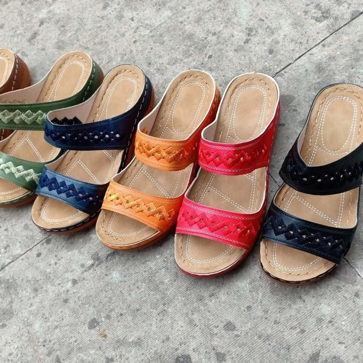 Comfortable strappy sandals for ladies with ergonomic sole and elegant design Lune London