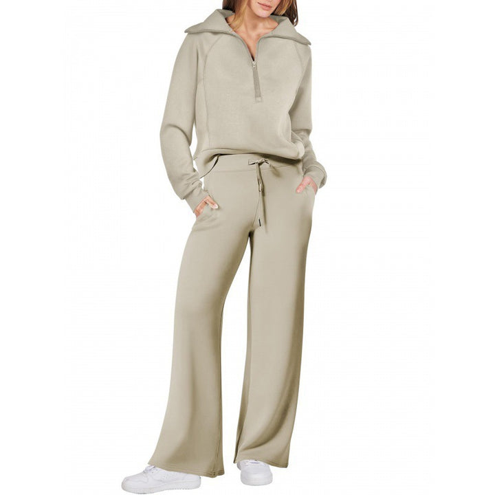 Ladies elegant fleece loungewear set with high collar Lune London