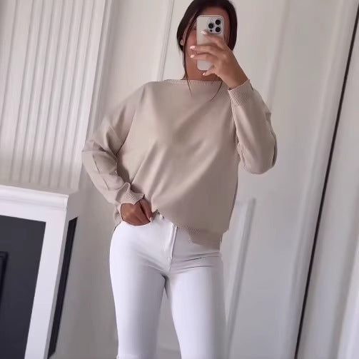 Women's Casual Oversized Sweater with Asymmetric Cut and Button Details Chic & Stil