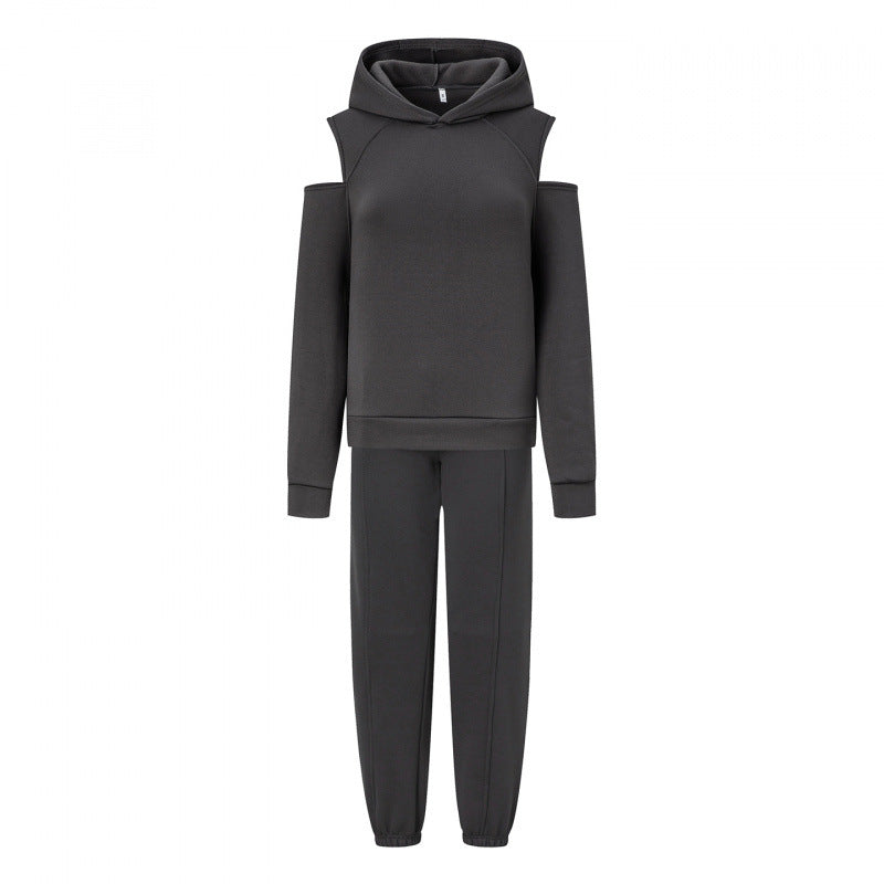 Ensemble de sport féminin avec décolleté plongeant et manches raglan latérales Chic & Stil