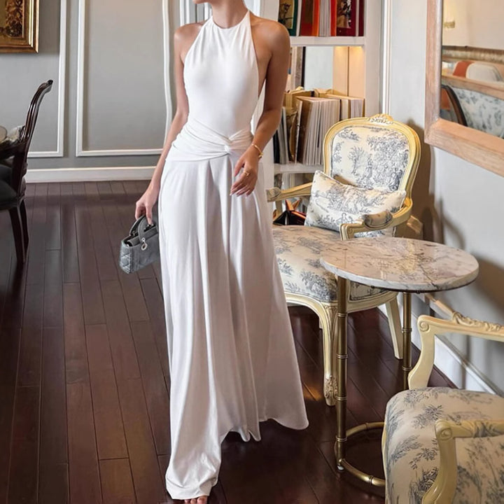 Ladies Elegant Maxi Dress with a high-quality wrapped detail and a chic Halter Neck Lune London