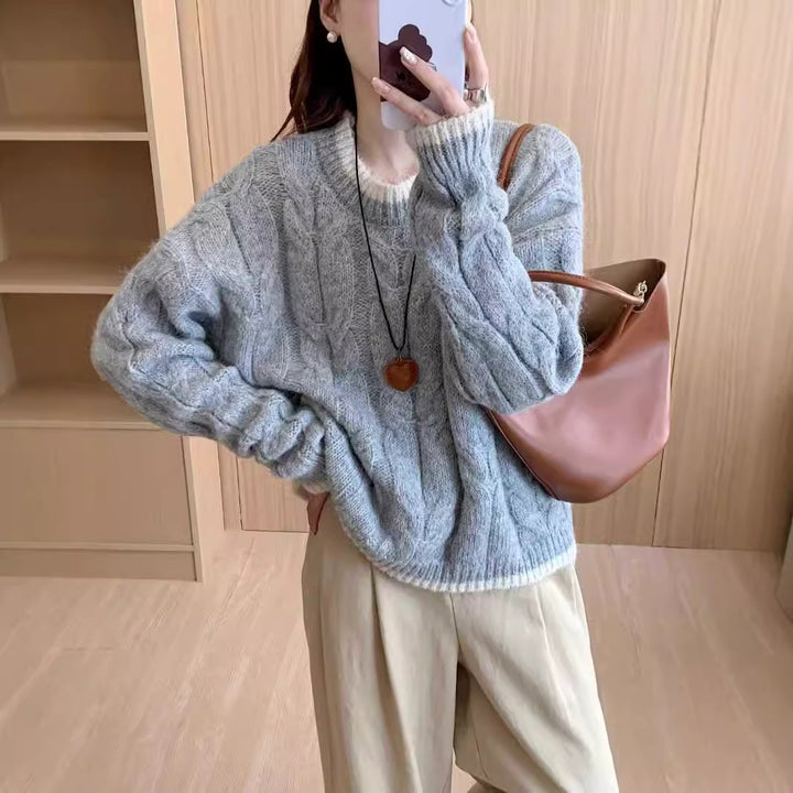 Ladies chunky knit sweater with cable pattern and round neckline Lune London