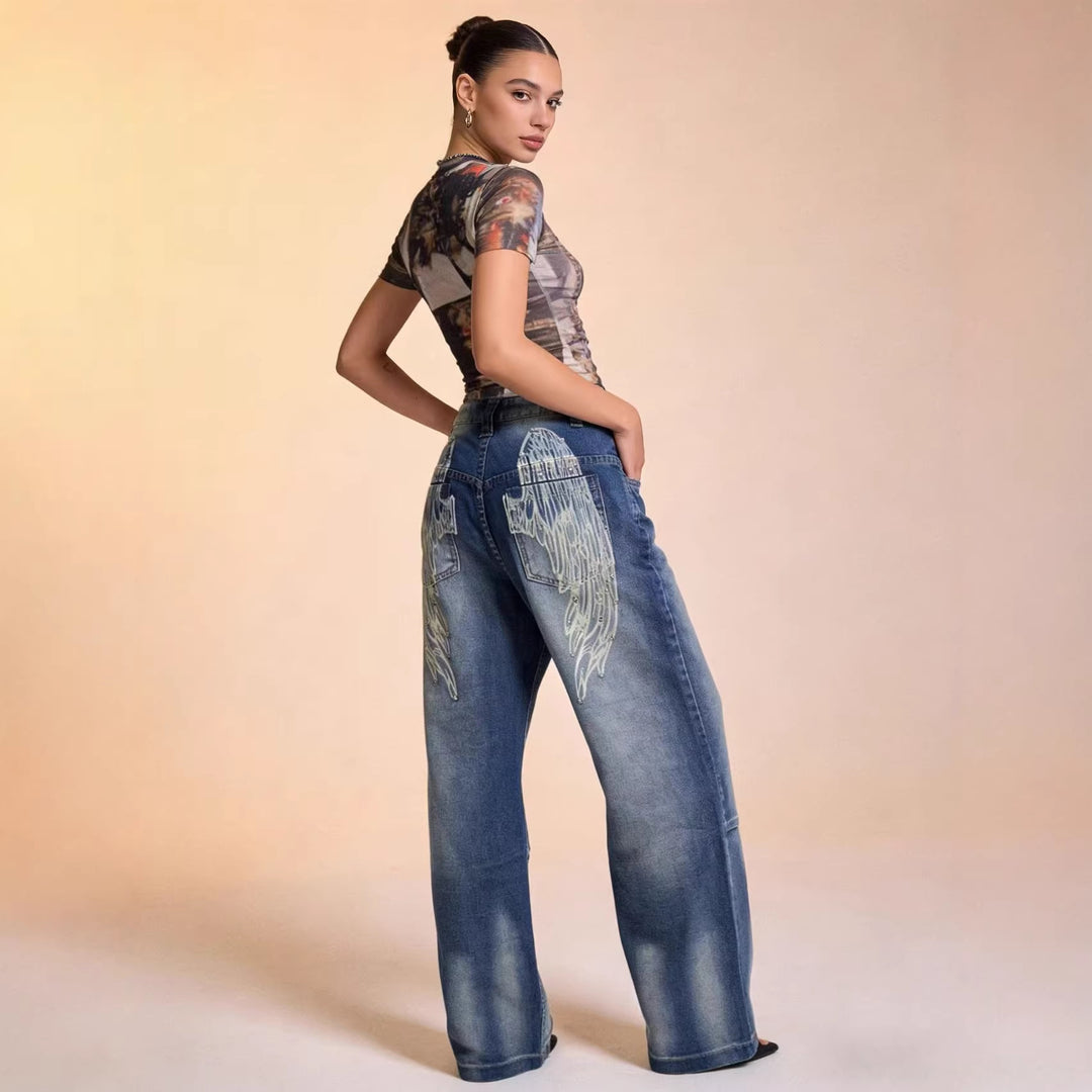 Women's flared jeans with wide leg and trendy wash effects Lune London