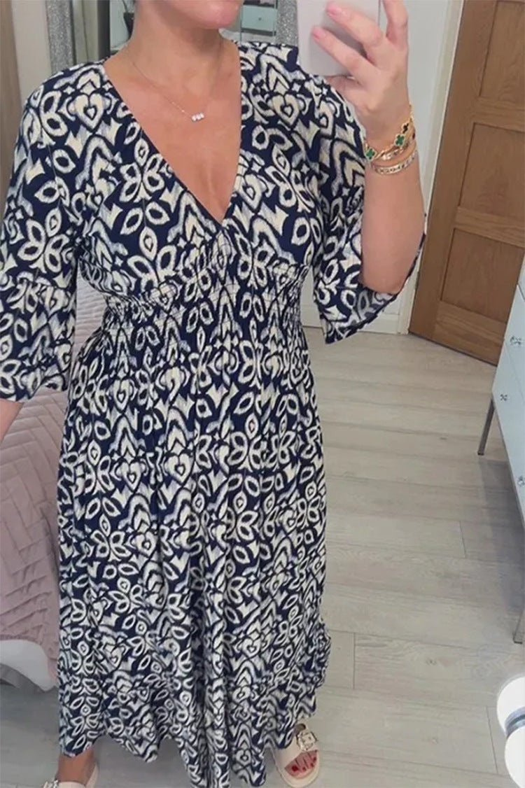 Maxi dress for women with V-neck and striking floral pattern Lune London