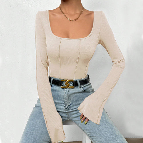 T-shirt à manches longues pour femmes avec décolleté carré et design en côtes élastiques Chic & Stil