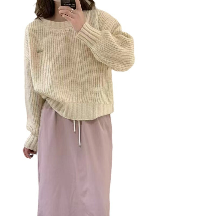Loose knit sweater for women with casual cut Lune London