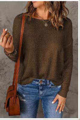 Women’s Chunky Knit Sweater with Loose Fit and Decorative V-Neck Lune London