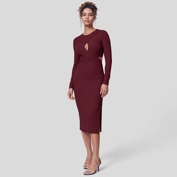 Robe midi élégante pour femmes avec des détails découpés moulants Chic & Stil