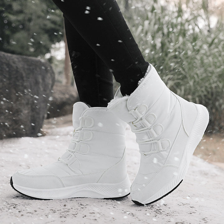 Winter boots for women lined with non-slip sole and quick-drying surface coating Lune London
