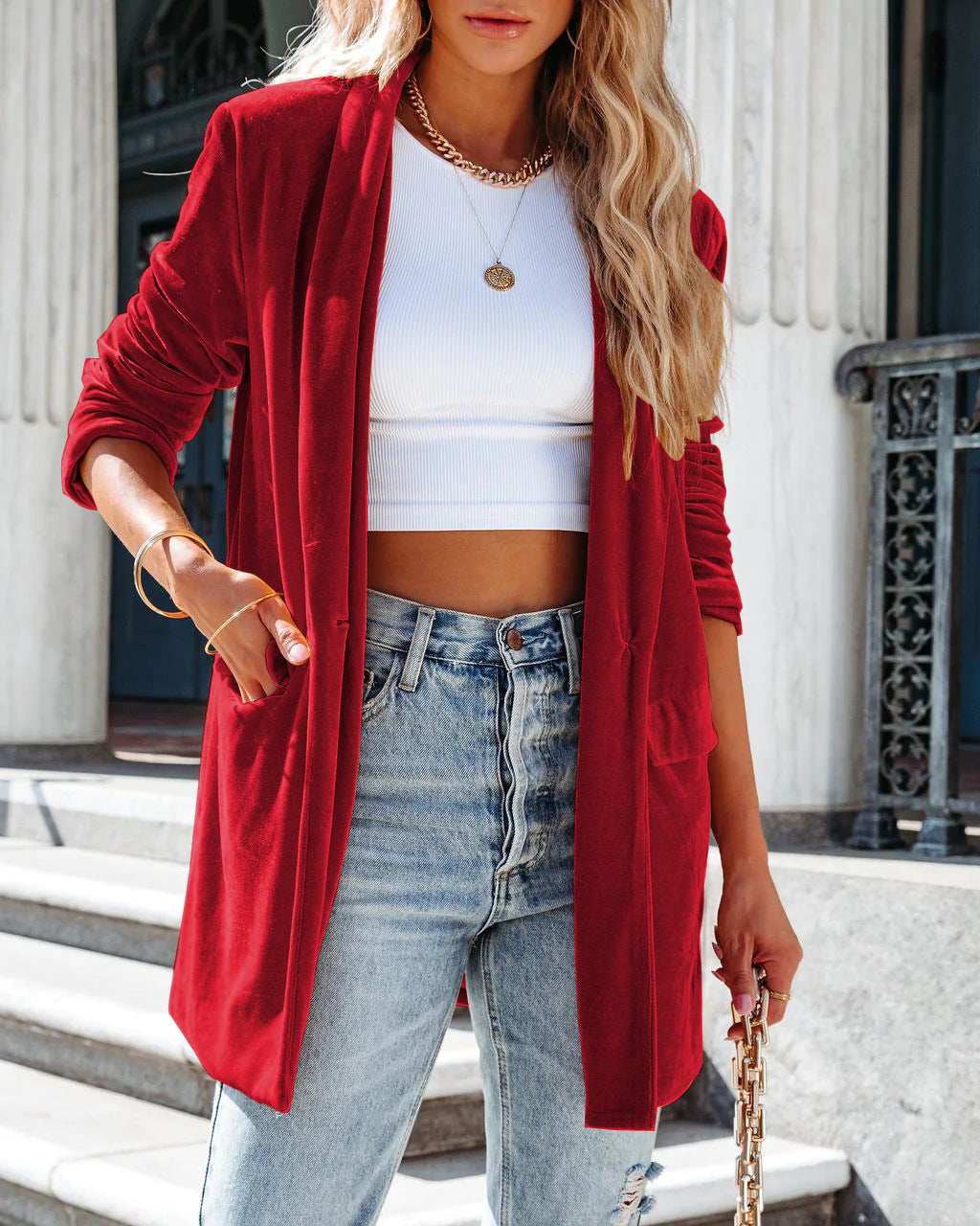 Ladies elegant velvet blazer with pockets Lune London