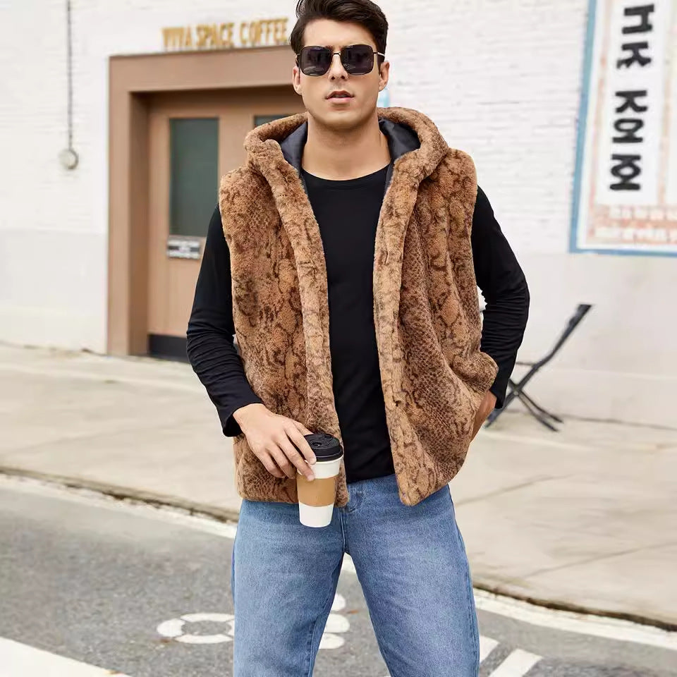 Cozy faux fur hoodie for men Lune London