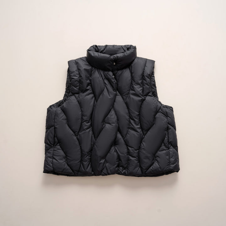 Ladies stylish quilted vest with high collar and modern design Lune London