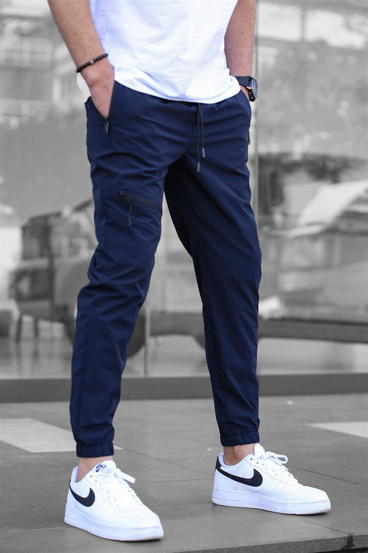 Light sporty pants for men with side zip pockets Lune London