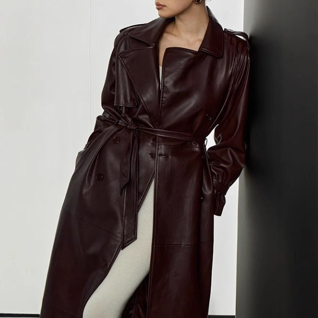 Elegant trench coat in faux leather for women with adjustable belt and practical pockets Lune London