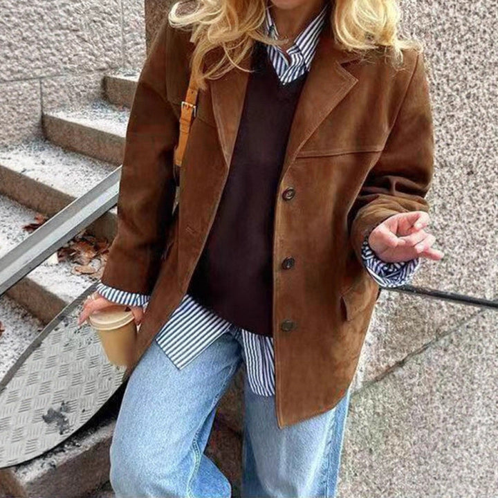 Classic blazer jacket for women in soft material with patch pockets Lune London