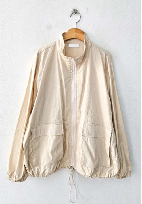 Women's transitional jacket with voluminous sleeves and practical pockets Chic & Stil