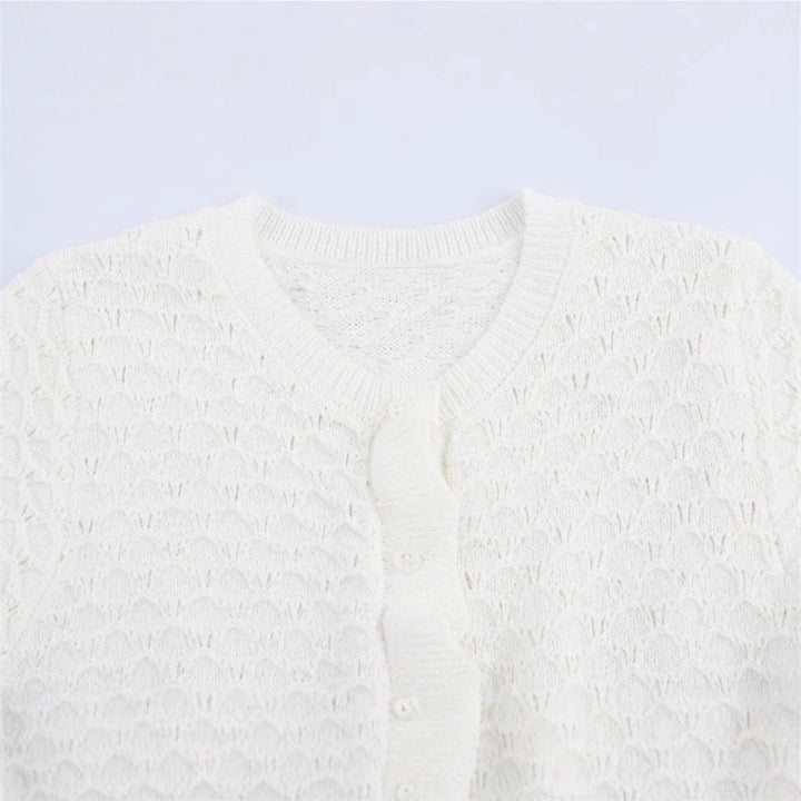 Knitted jacket for women with ruffle details and buttonhole Lune London