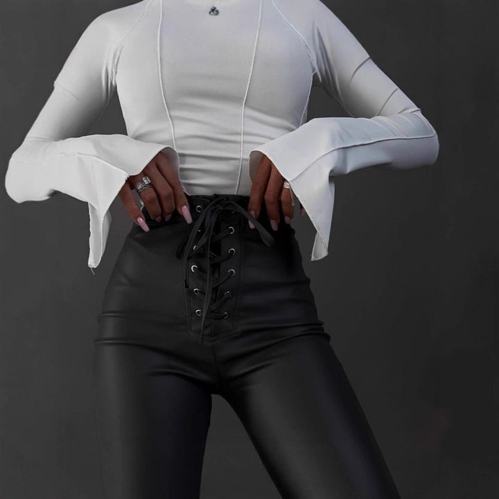 Ladies Long Sleeve Top with Square Neckline and Casual Cut Lune London