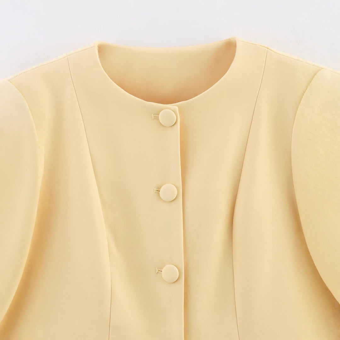 Blazer jacket for women with elegant button details and a fitted cut Lune London