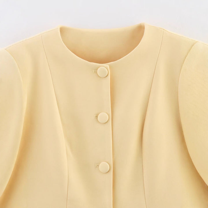 Blazer jacket for women with elegant button details and a fitted cut Lune London