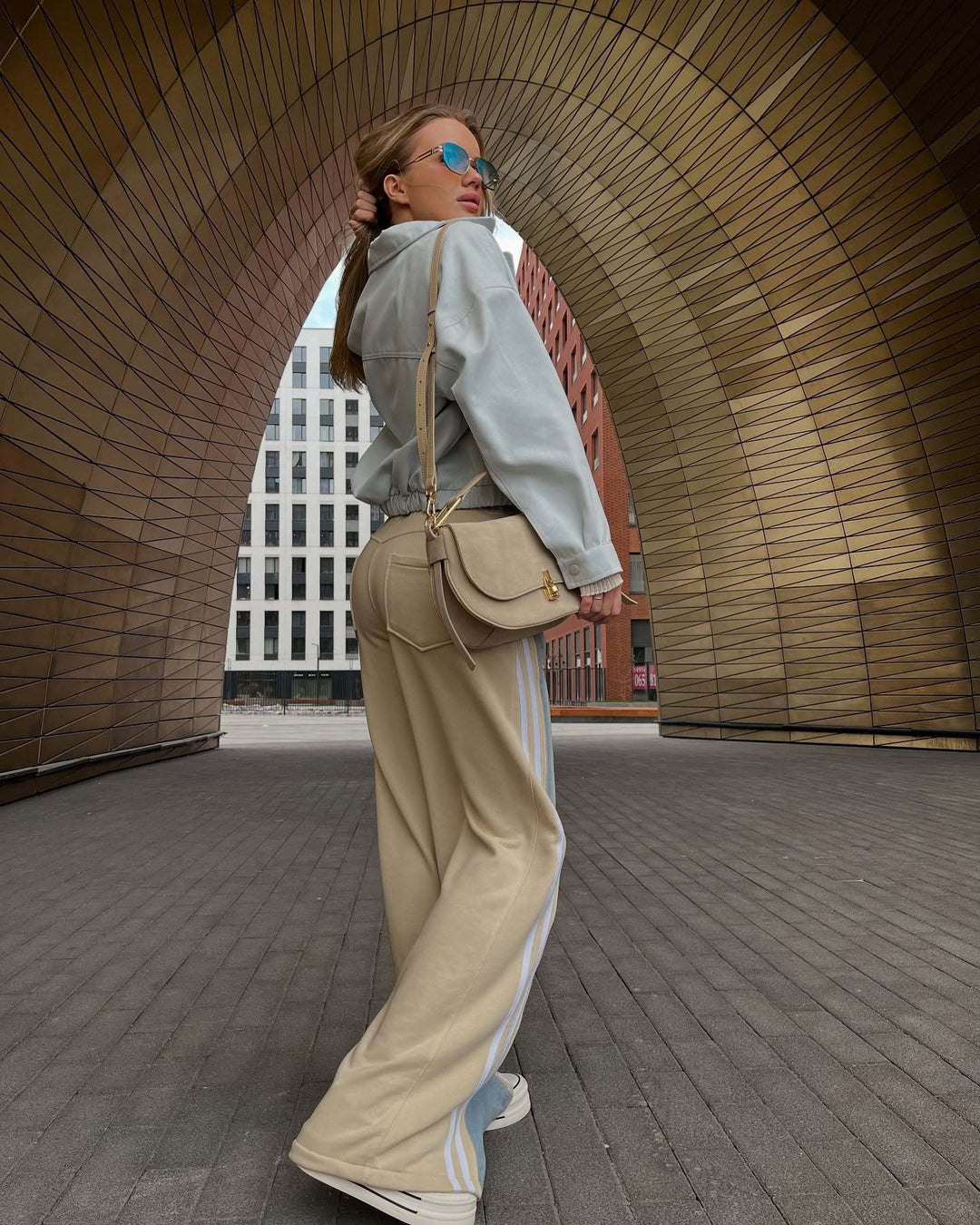 Casual high-waisted pants for women with a striped design Lune London