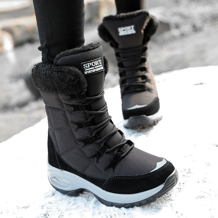 Thermal winter boots for women with non-slip sole and insulating lining Lune London