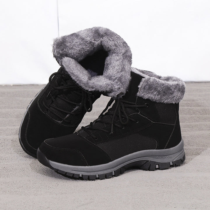 Women's winter boots lined with non-slip sole and insulated collar Lune London