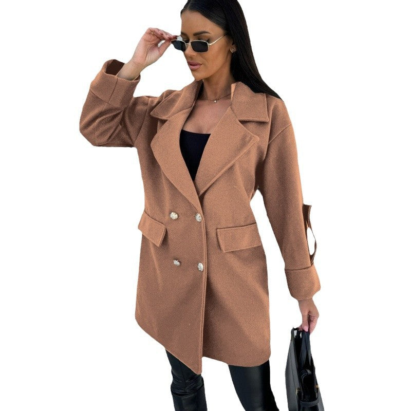 Oversized cotton blazer for women with double-breasted buttons and practical pockets Lune London