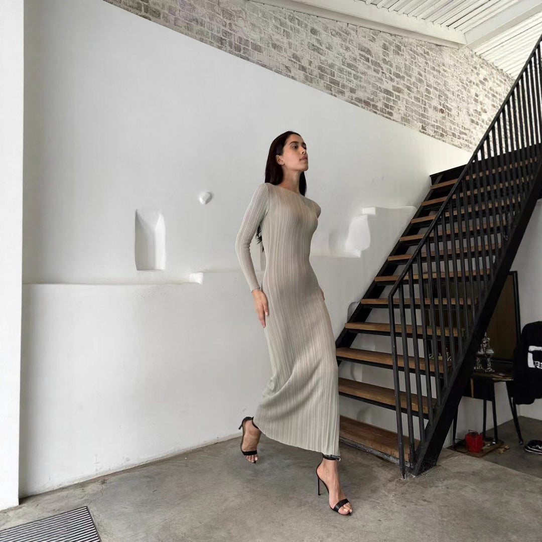 Robe maxi en tricot côtelé élégante pour femmes avec manches longues et coupe ajustée Chic & Stil