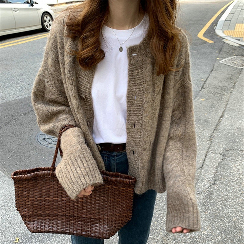 Cardigan en tricot confortable pour femme avec texture fine et détails de boutons Chic & Stil