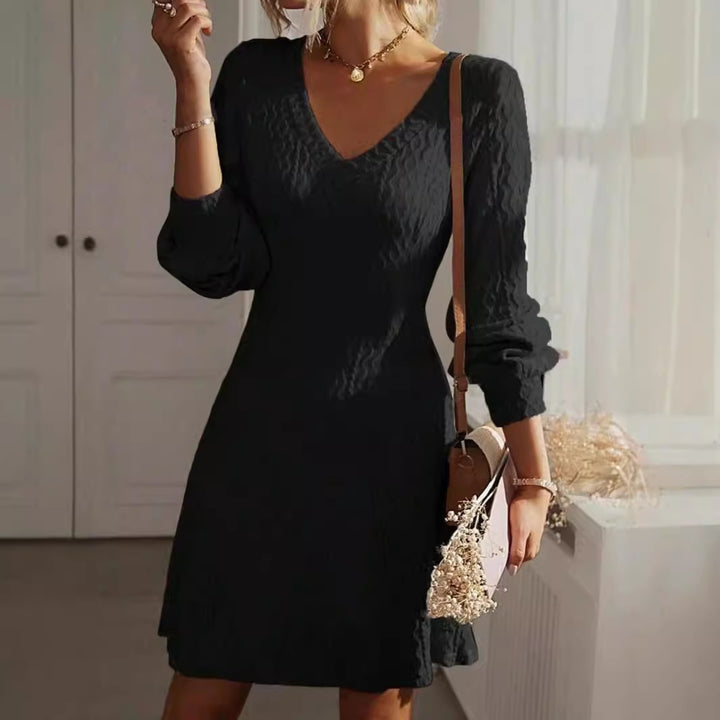 Wrap dress for women with structured pattern and V-neck Lune London
