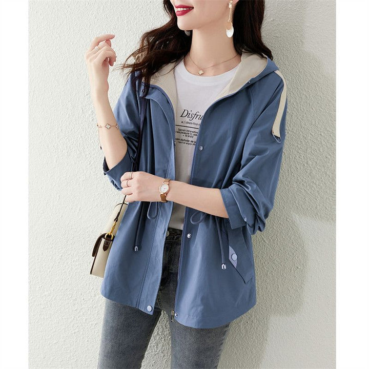 Veste de transition légère pour femmes avec design de capuche ajustable Chic & Stil