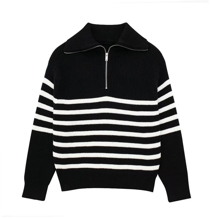 Knitted sweater for women with high collar and zipper Lune London